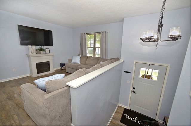 1403 Dakota Drive, Ottawa, IL 61350