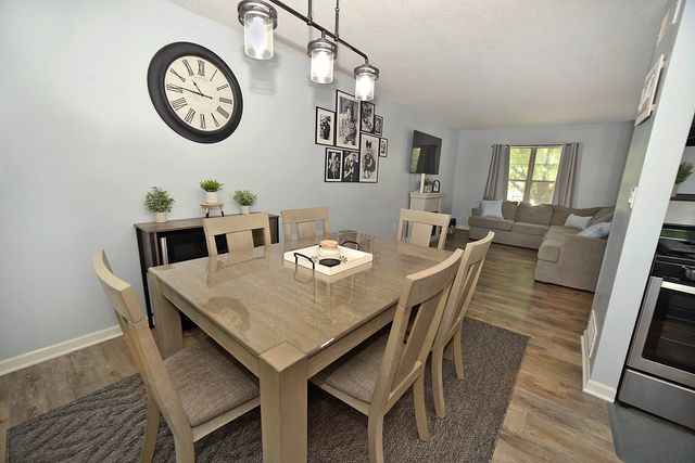 1403 Dakota Drive, Ottawa, IL 61350