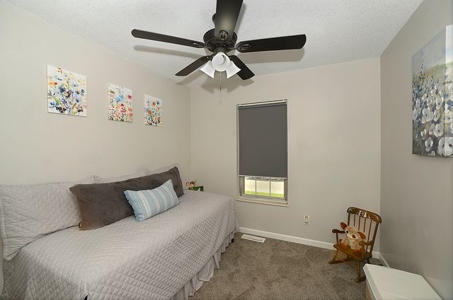 1403 Dakota Drive, Ottawa, IL 61350