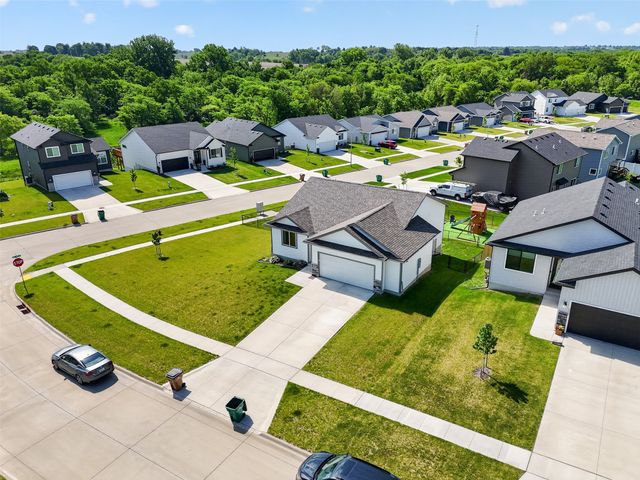 2624 21st Street SW, Altoona, IA 50009