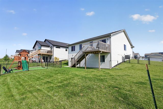 2624 21st Street SW, Altoona, IA 50009