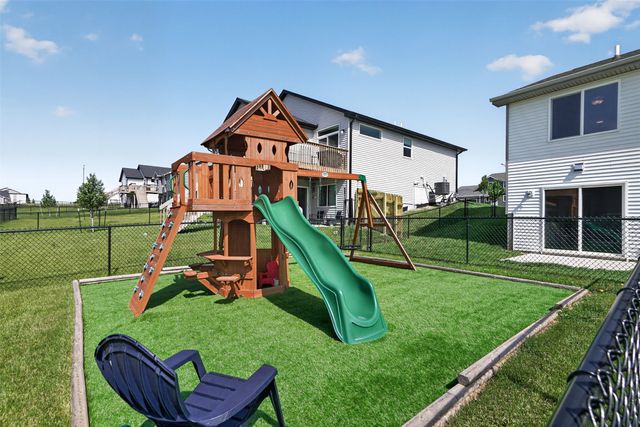 2624 21st Street SW, Altoona, IA 50009