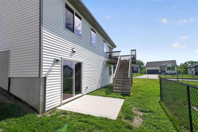 2624 21st Street SW, Altoona, IA 50009