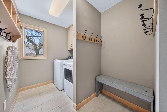 422 E OLDE PALTZER COURT, Appleton, WI 54913