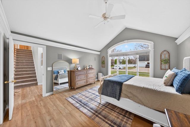 422 E OLDE PALTZER COURT, Appleton, WI 54913