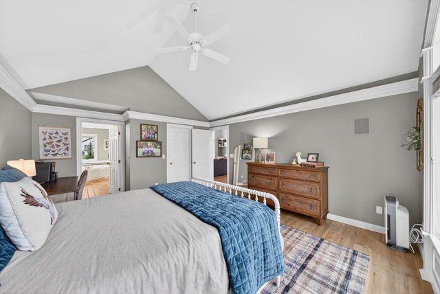 422 E OLDE PALTZER COURT, Appleton, WI 54913