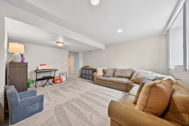 422 E OLDE PALTZER COURT, Appleton, WI 54913
