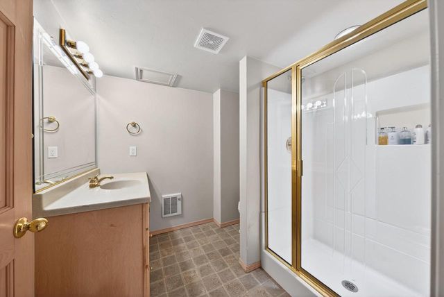 422 E OLDE PALTZER COURT, Appleton, WI 54913