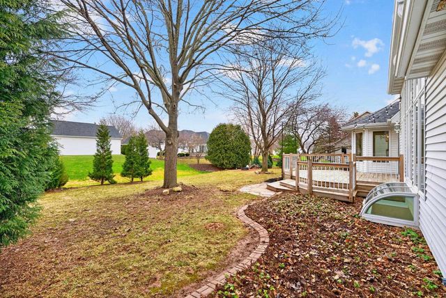 422 E OLDE PALTZER COURT, Appleton, WI 54913