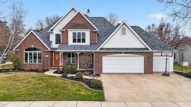 422 E OLDE PALTZER COURT, Appleton, WI 54913