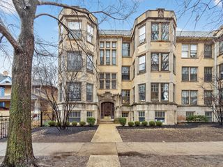 344 Wisconsin Avenue 1, Oak Park, IL 60302