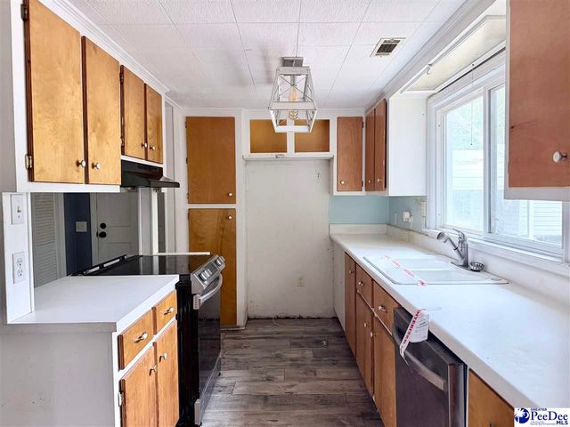 405 E 1st Avenue, Lake View, SC 29565