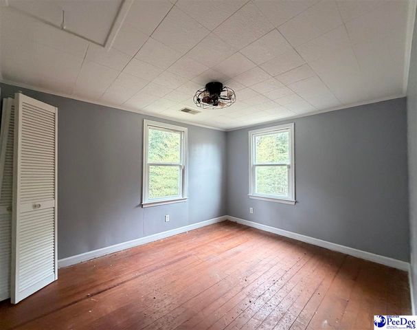 405 E 1st Avenue, Lake View, SC 29565
