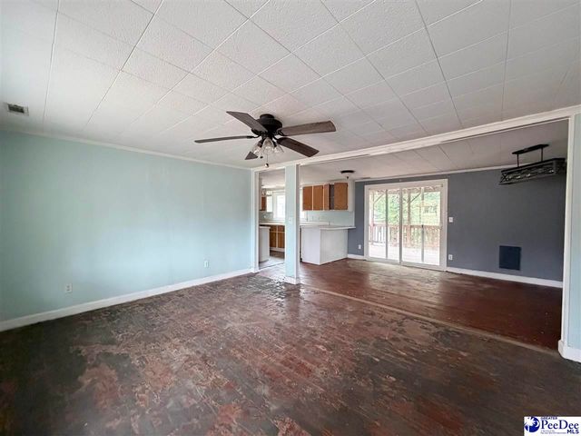 405 E 1st Avenue, Lake View, SC 29565