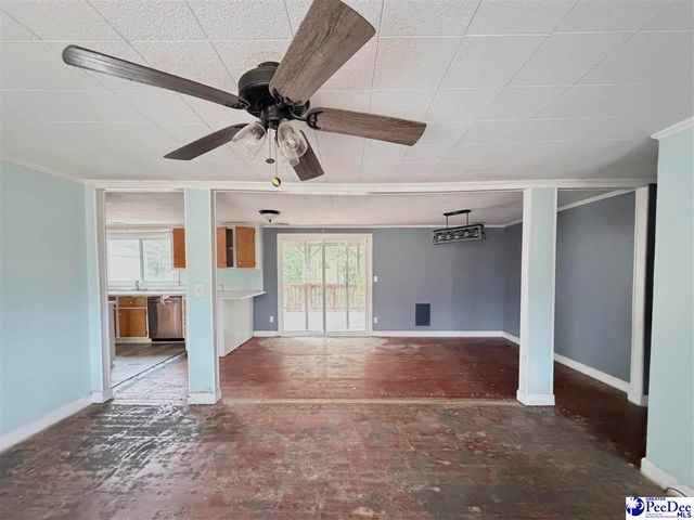 405 E 1st Avenue, Lake View, SC 29565