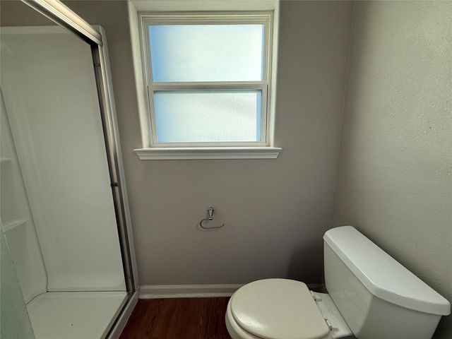 8109 Magnolia Lane, Hitchcock, TX 77563