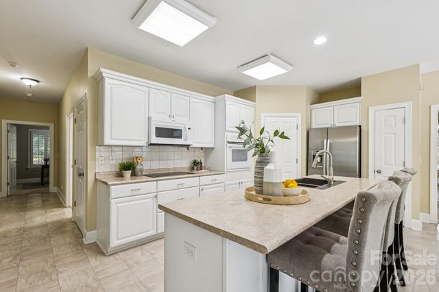 8834 Wingard Road, Waxhaw, NC 28173