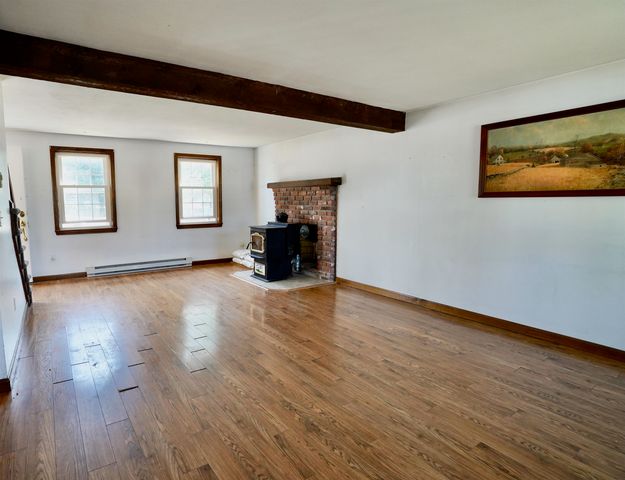 2 Jeffrey Drive, Hampton, NH 03842