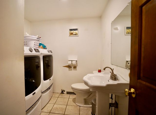 2 Jeffrey Drive, Hampton, NH 03842