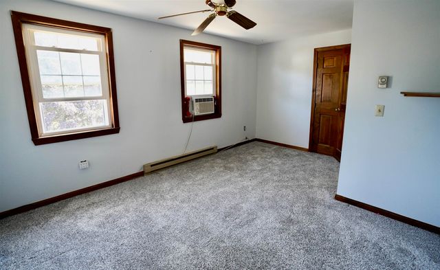 2 Jeffrey Drive, Hampton, NH 03842