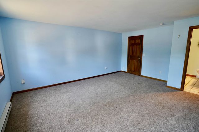 2 Jeffrey Drive, Hampton, NH 03842