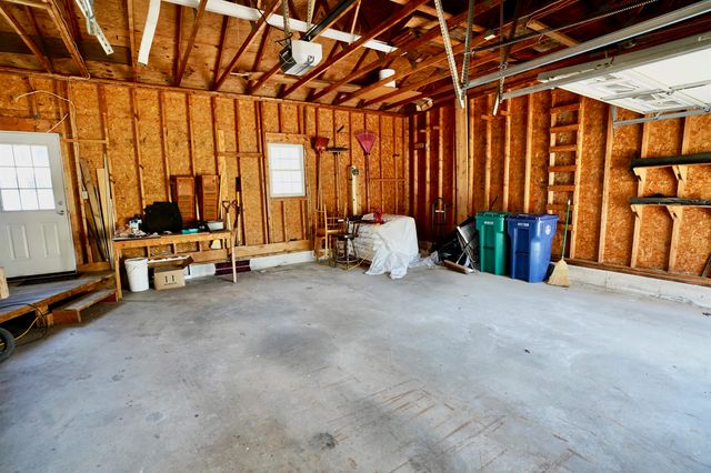 2 Jeffrey Drive, Hampton, NH 03842