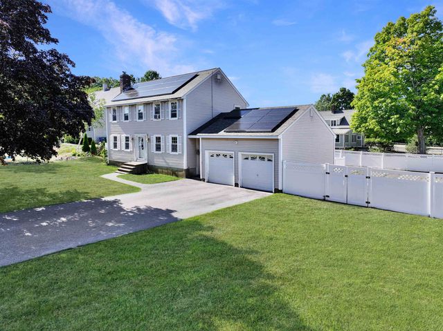 2 Jeffrey Drive, Hampton, NH 03842