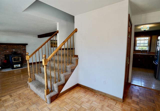 2 Jeffrey Drive, Hampton, NH 03842