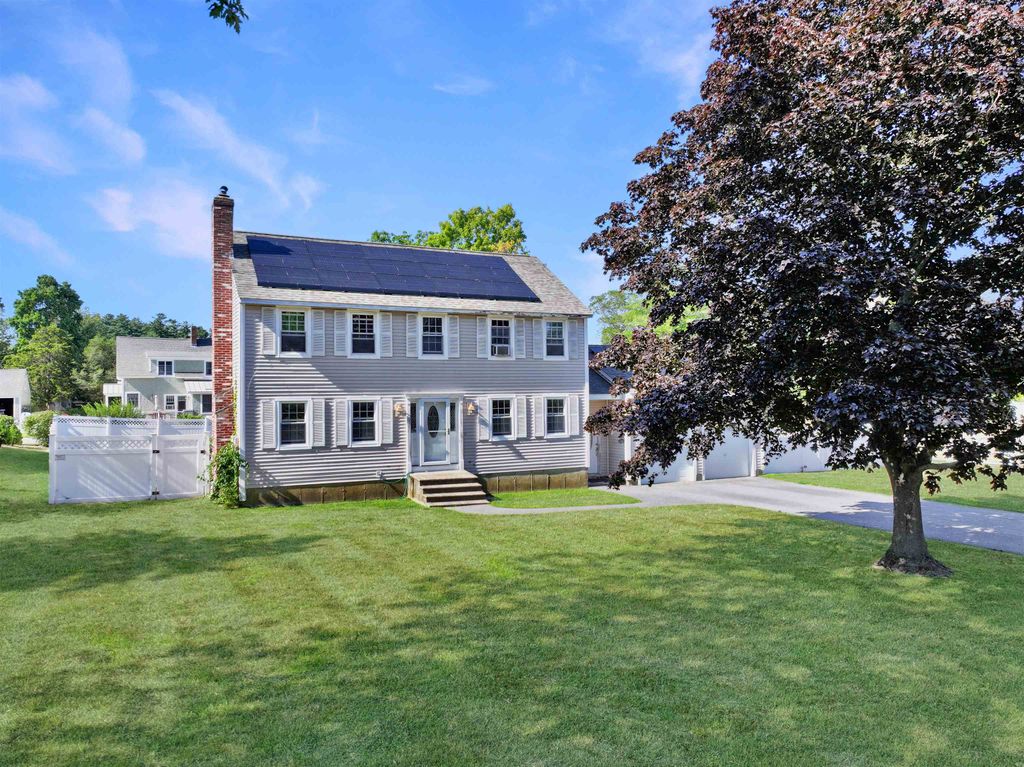 2 Jeffrey Drive, Hampton, NH 03842