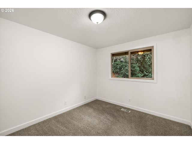 820 Ne 154TH Ave, Vancouver, WA 98684