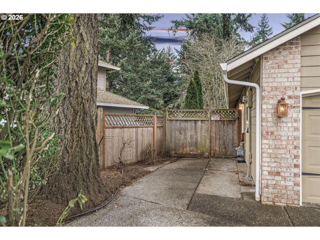 820 Ne 154TH Ave, Vancouver, WA 98684