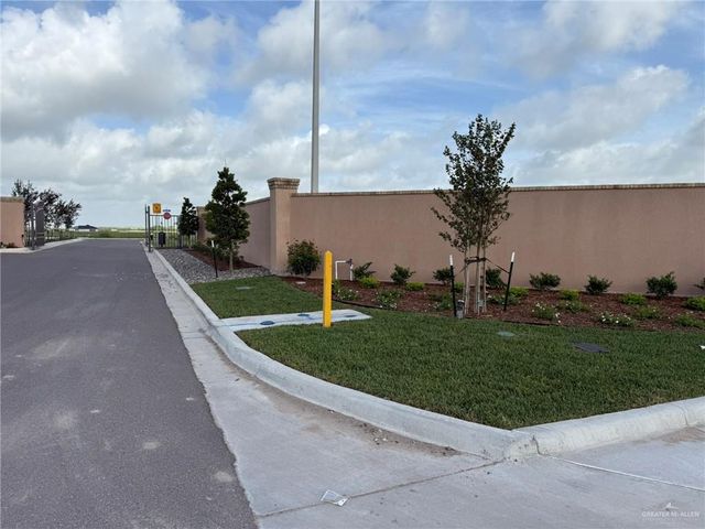 305 Napa Street, Weslaco, TX 78599