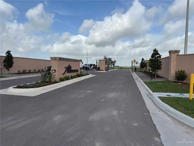 305 Napa Street, Weslaco, TX 78599