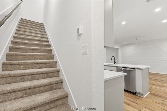 3822 Alamosa Street, College Station, TX 77845