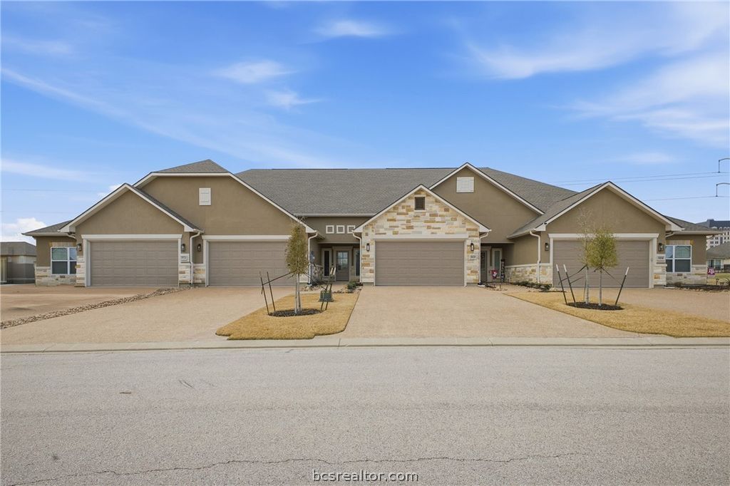 3822 Alamosa Street, College Station, TX 77845