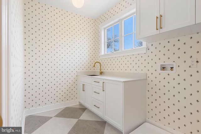 474 BARCLAY RD, Bryn Mawr, PA 19010