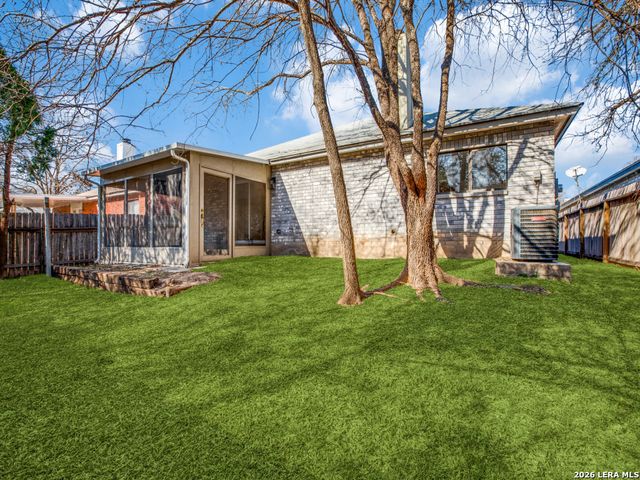 11130 Moonlit, San Antonio, TX 78249