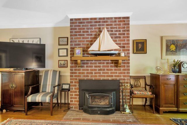 2 Buford RD, Williamsburg, VA 23188