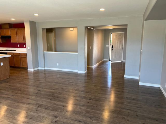 5273 E Geary Street, Fresno, CA 93727