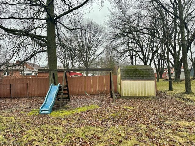 4715 Euclid Boulevard, Youngstown, OH 44512