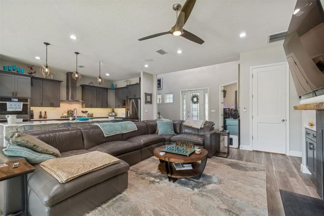 1516 GRANDVIEW DRIVE, Tarpon Springs, FL 34689