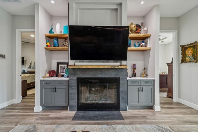 1516 GRANDVIEW DRIVE, Tarpon Springs, FL 34689