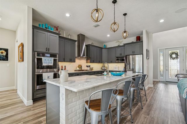 1516 GRANDVIEW DRIVE, Tarpon Springs, FL 34689