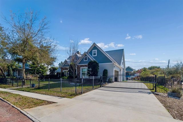 1516 GRANDVIEW DRIVE, Tarpon Springs, FL 34689