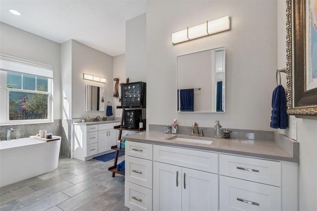 1516 GRANDVIEW DRIVE, Tarpon Springs, FL 34689