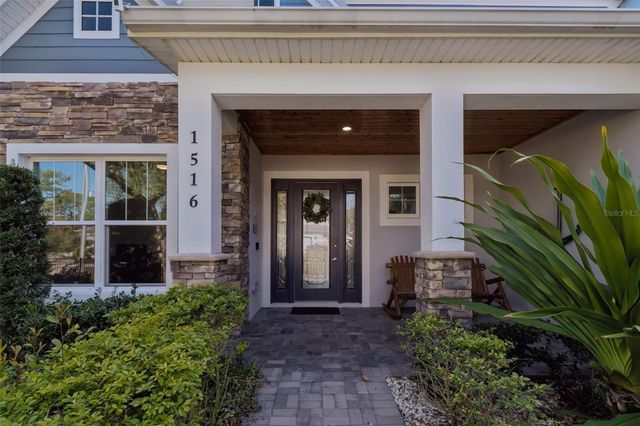 1516 GRANDVIEW DRIVE, Tarpon Springs, FL 34689