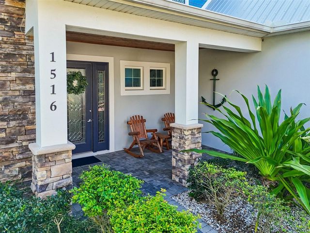 1516 GRANDVIEW DRIVE, Tarpon Springs, FL 34689