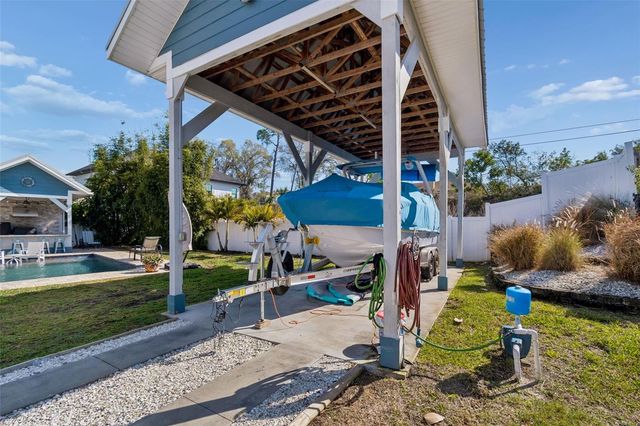 1516 GRANDVIEW DRIVE, Tarpon Springs, FL 34689