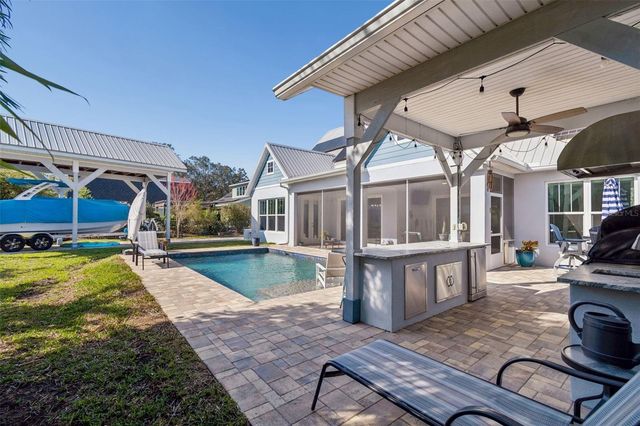 1516 GRANDVIEW DRIVE, Tarpon Springs, FL 34689