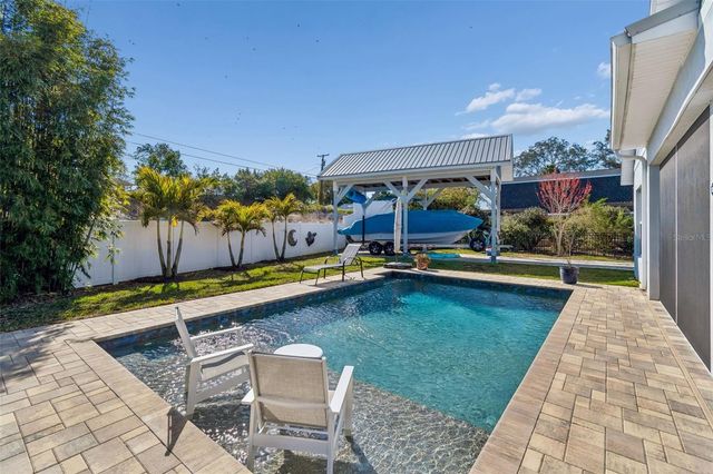 1516 GRANDVIEW DRIVE, Tarpon Springs, FL 34689